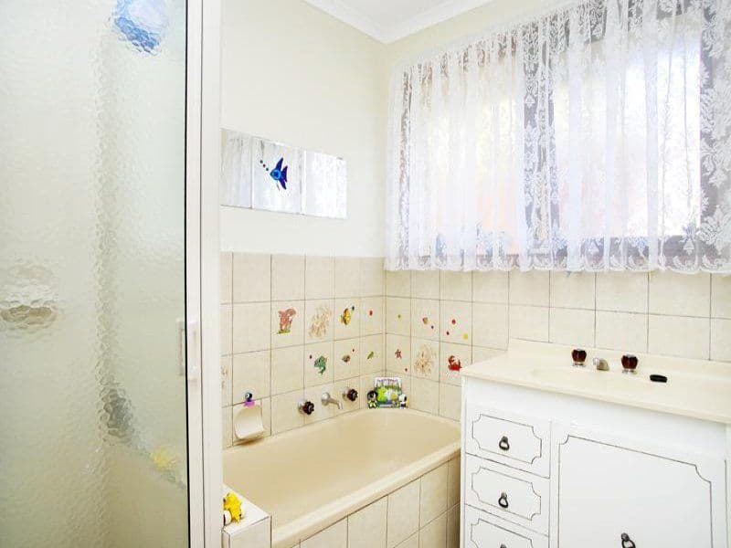 6 Sirius Court, ST ALBANS PARK VIC 3219, St Albans Park - Thumbnail 7