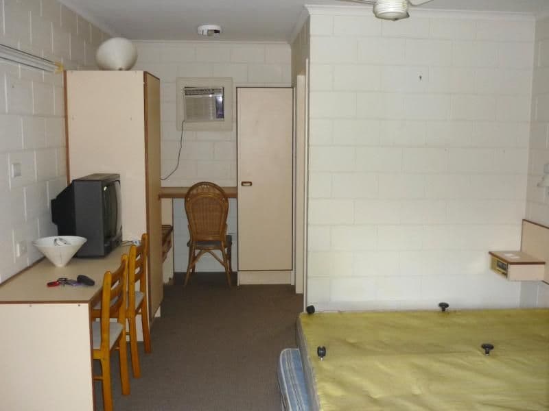 1 Anderson Street, WOREE QLD 4868, Woree - Thumbnail 2