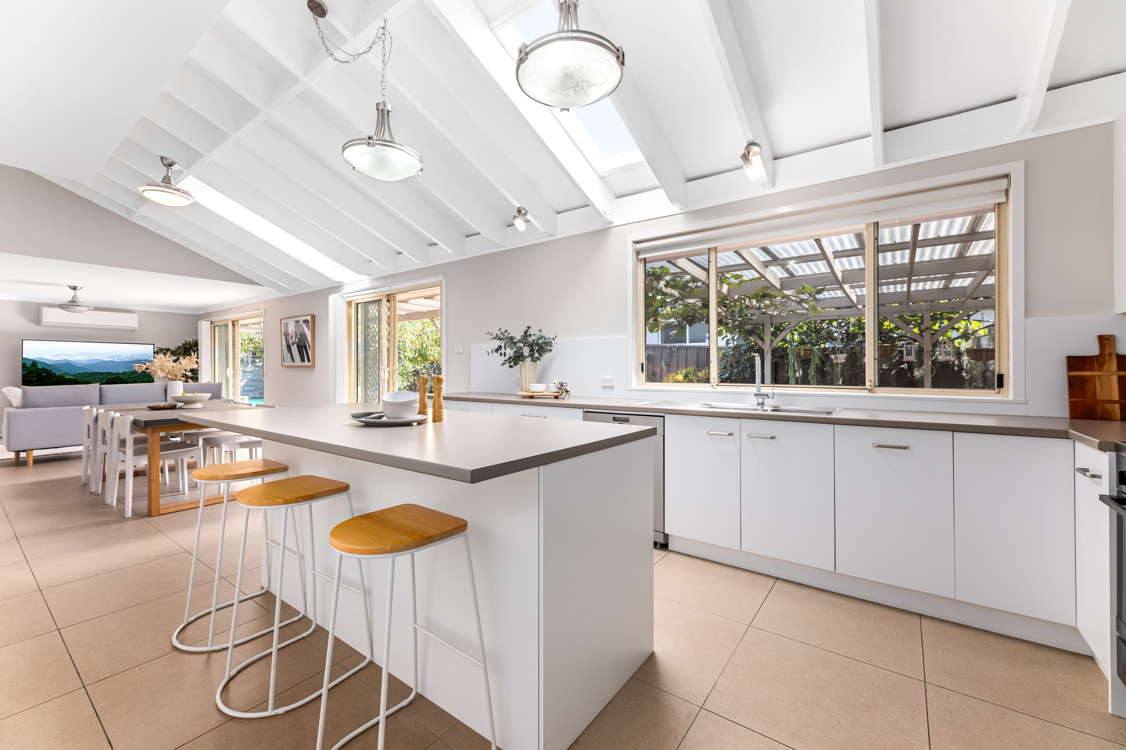 10 Gilmore Avenue, Kirrawee NSW 2232, Kirrawee - Thumbnail 7
