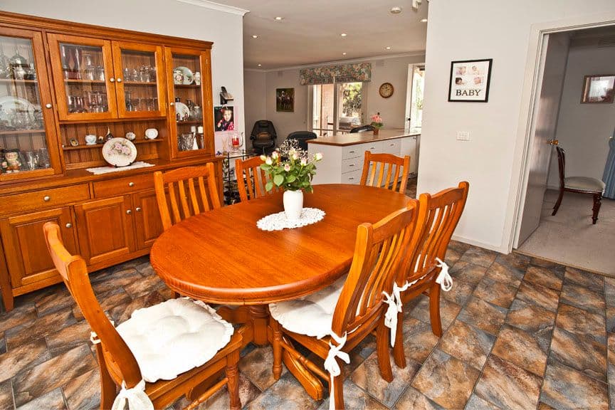 49 Atheldene Drive, GLEN WAVERLEY VIC 3150, Glen Waverley - Thumbnail 3
