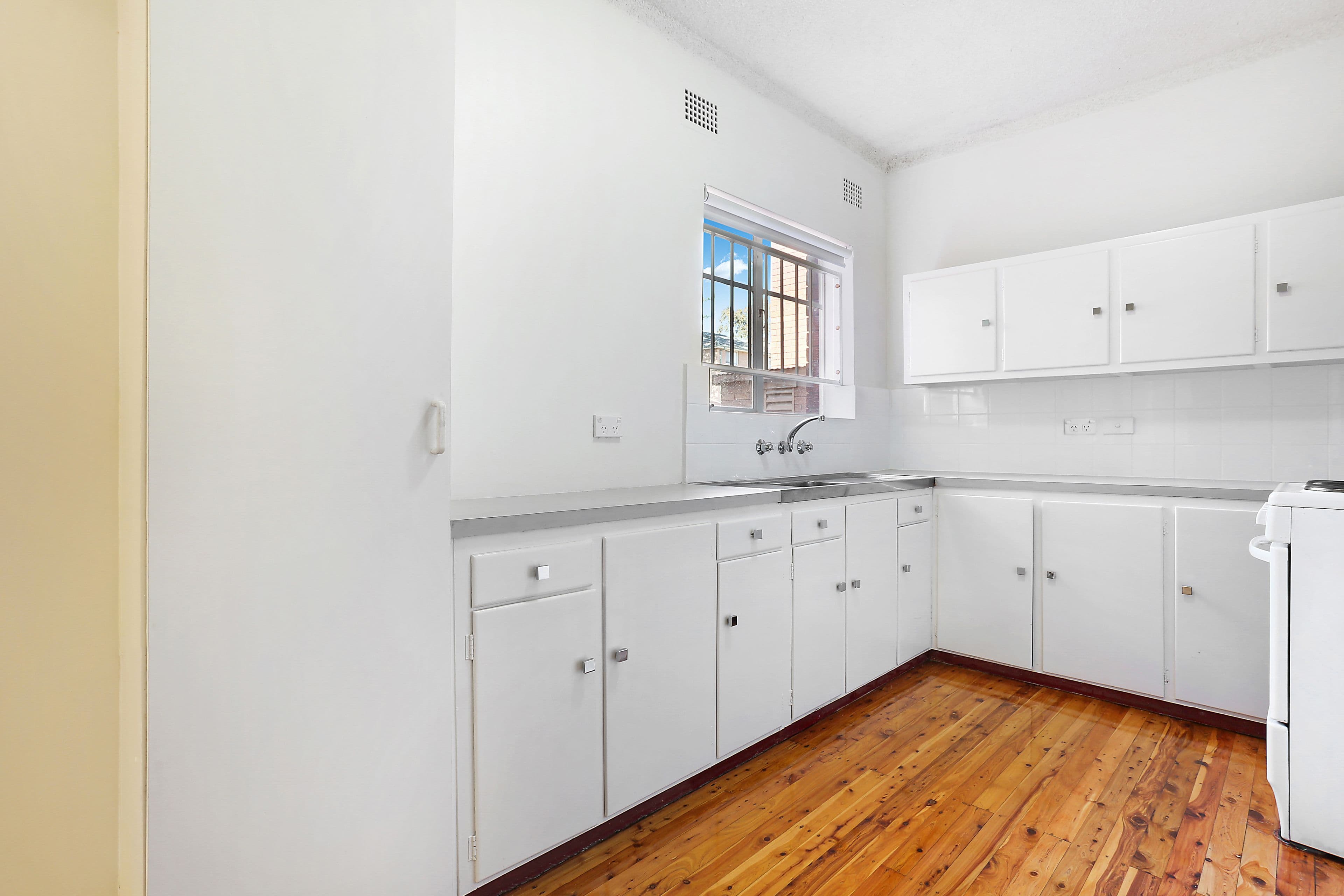 9 Anderson Street, Belmore NSW 2192, Belmore - Thumbnail 2