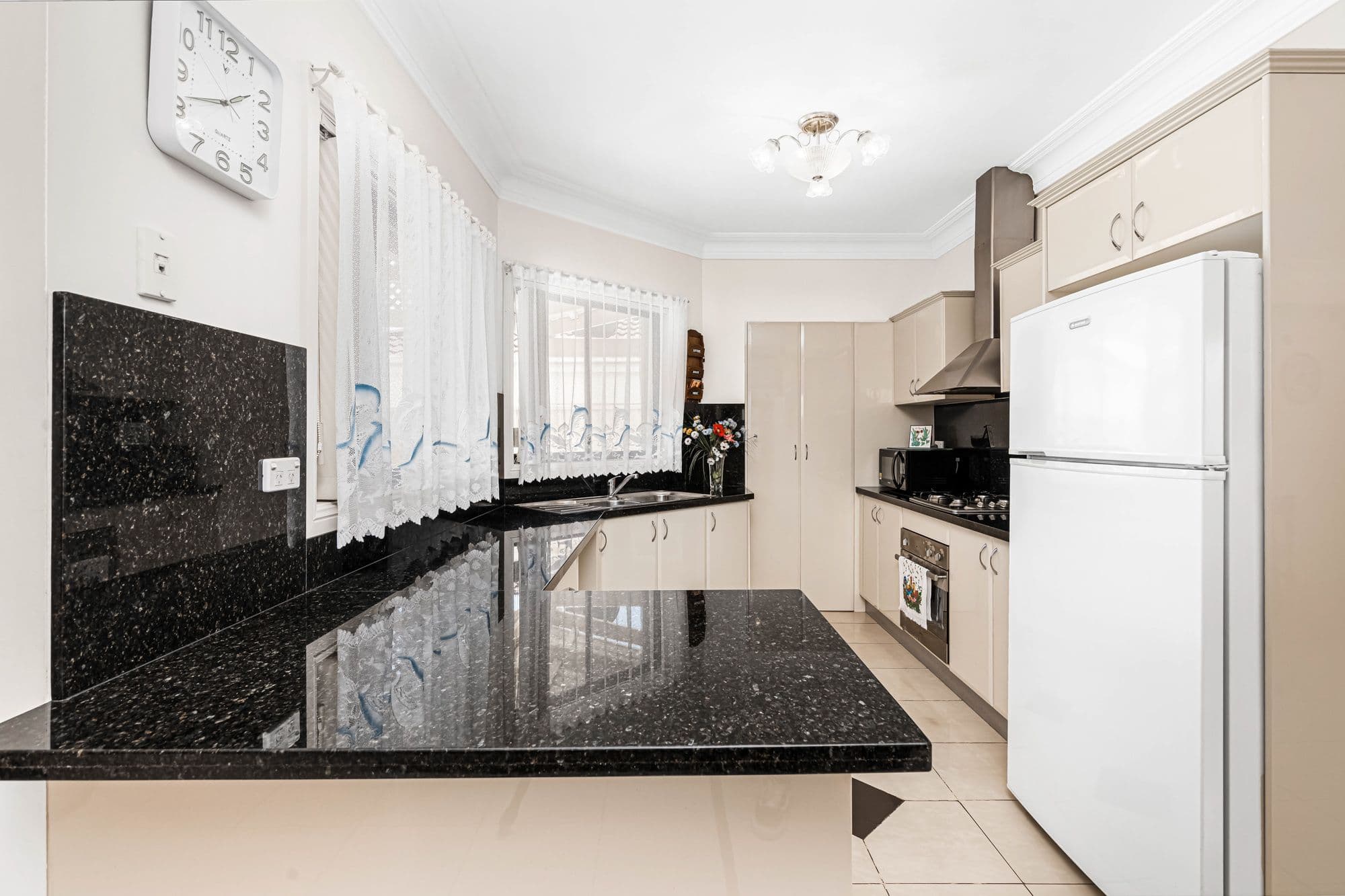 80 Harraden Drive, West Hoxton NSW 2171, West Hoxton - Thumbnail 4
