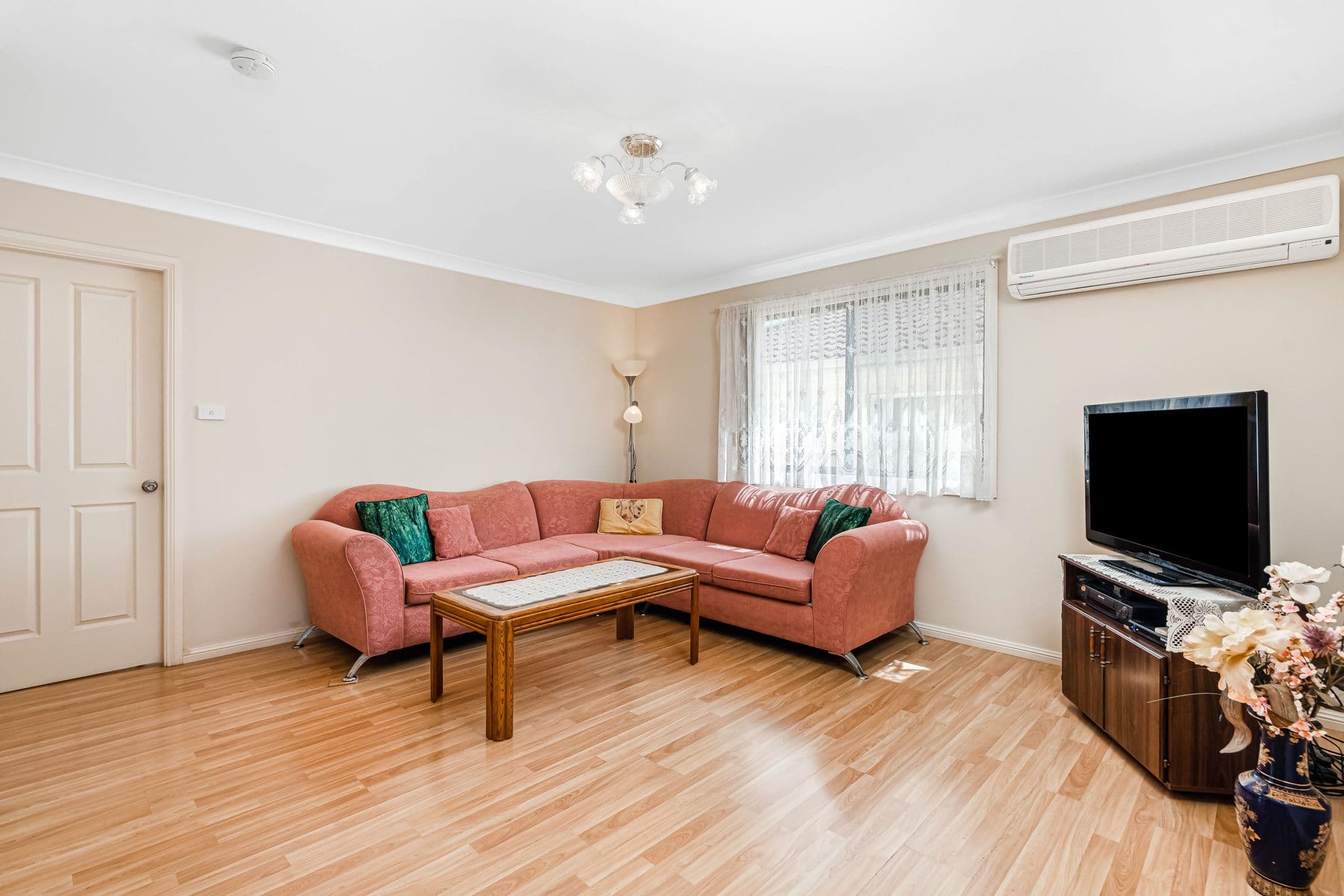 80 Harraden Drive, West Hoxton NSW 2171, West Hoxton - Thumbnail 6