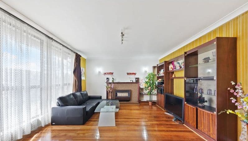 62 McArthur Avenue, St Albans VIC 3021, St Albans - Thumbnail 2