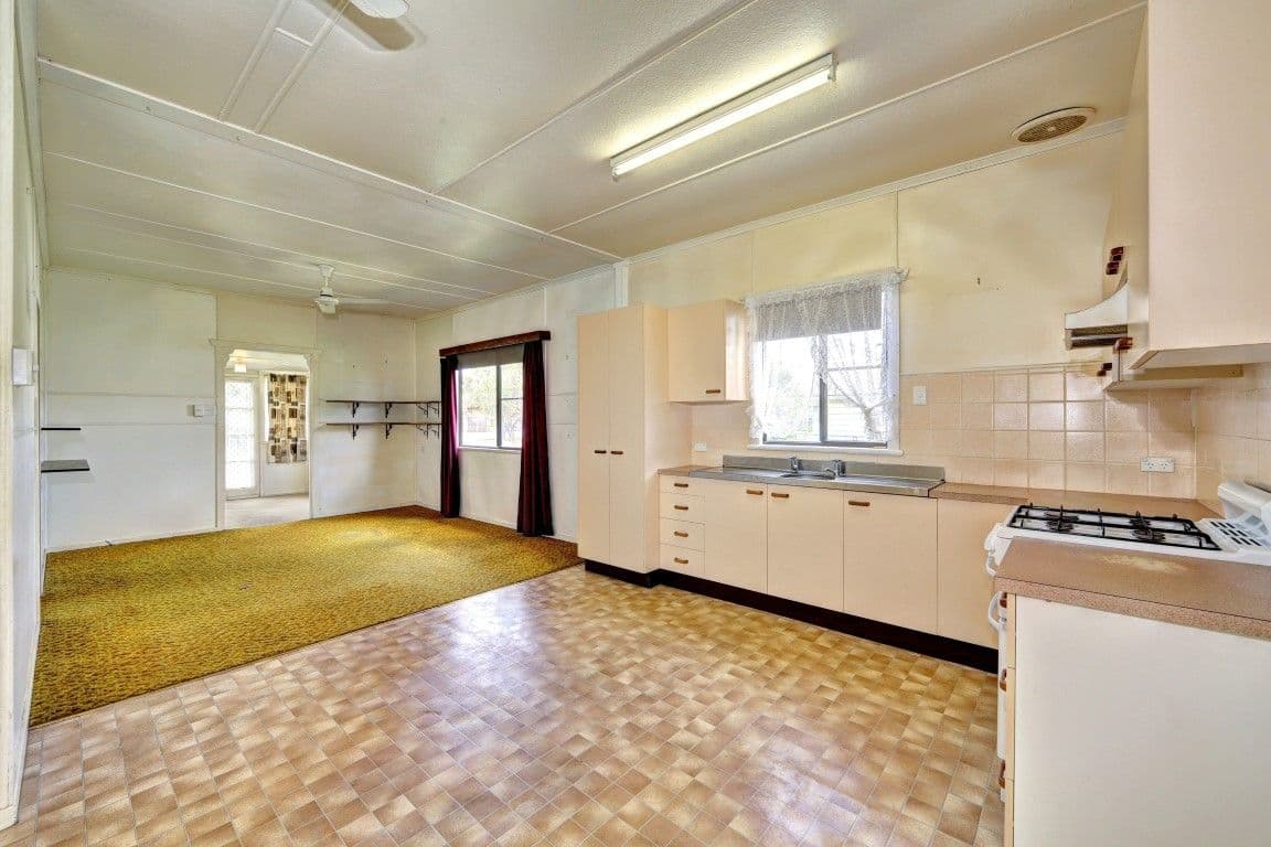 27 Alice Street, WALKERVALE QLD 4670, Walkervale - Thumbnail 4