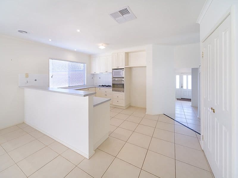 23 Florence Crescent, WEST ALBURY NSW 2640, West Albury - Thumbnail 3