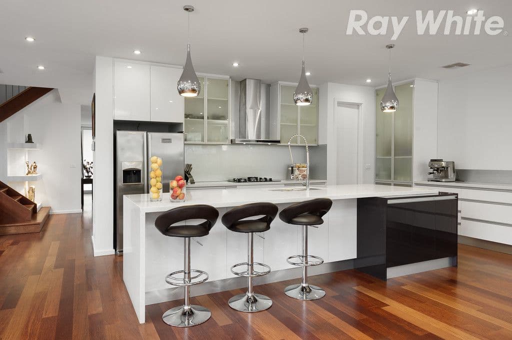 6 Lookout Rise, South Morang VIC 3752, South Morang - Thumbnail 3