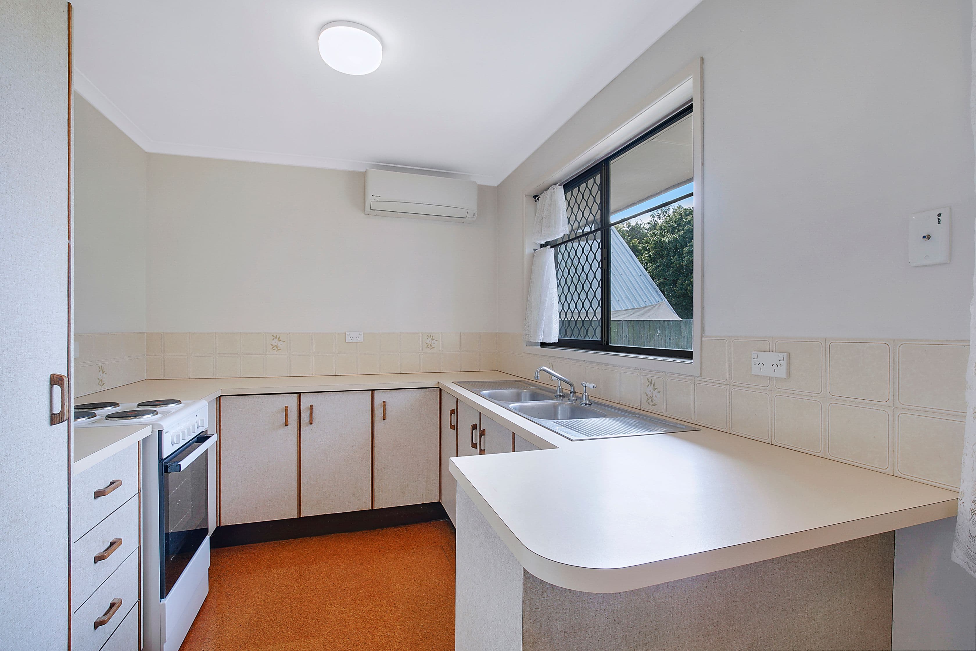 4 Brompton Street, Alexandra Hills QLD 4161, Alexandra Hills - Thumbnail 4