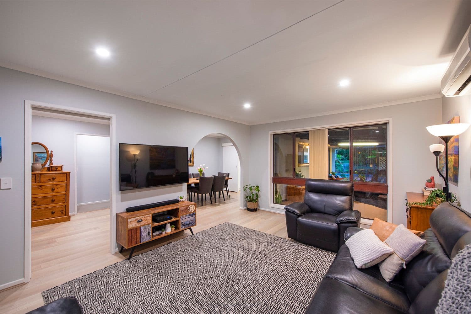 16 Kallista Road, Rochedale South QLD 4123, Rochedale South - Thumbnail 3