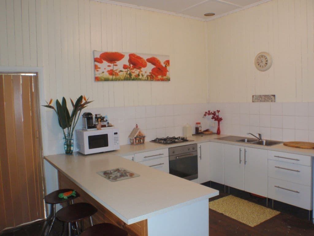 14 Creek Street, CROWS NEST QLD 4355, Crows Nest - Thumbnail 2