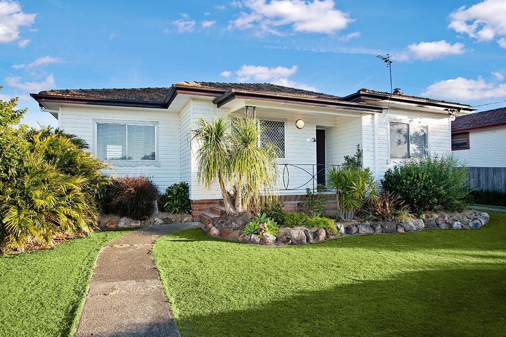 22 Eric Street, Taree - Image 1