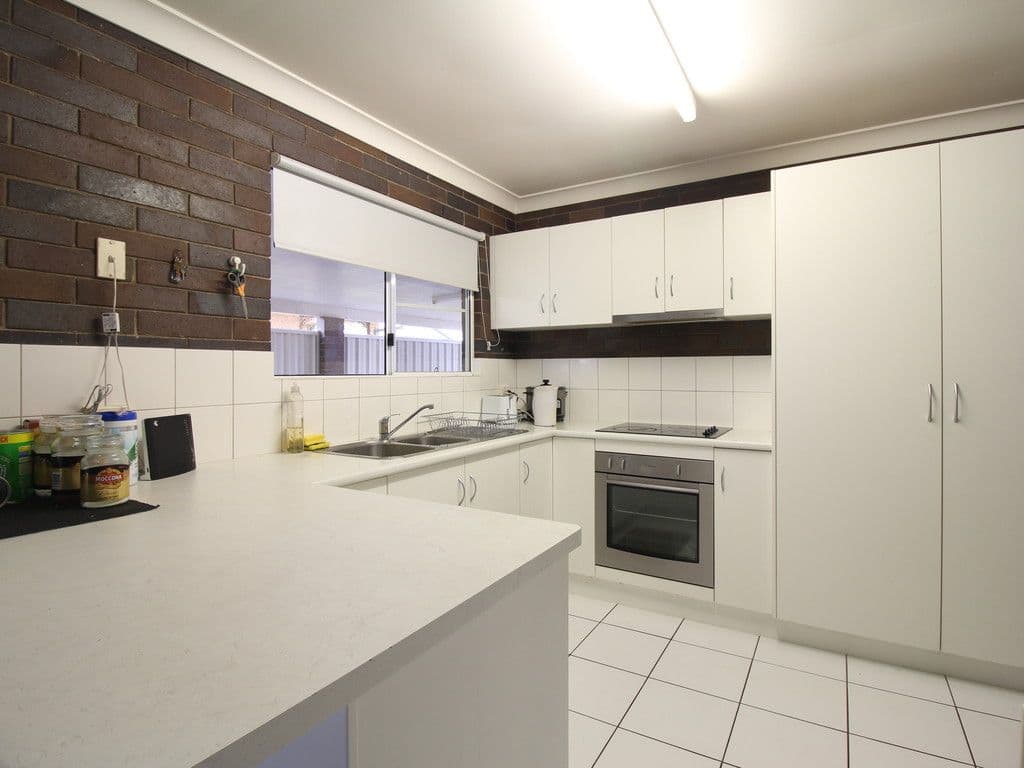 1 Fysh Street, Emerald QLD 4720, Emerald - Thumbnail 2