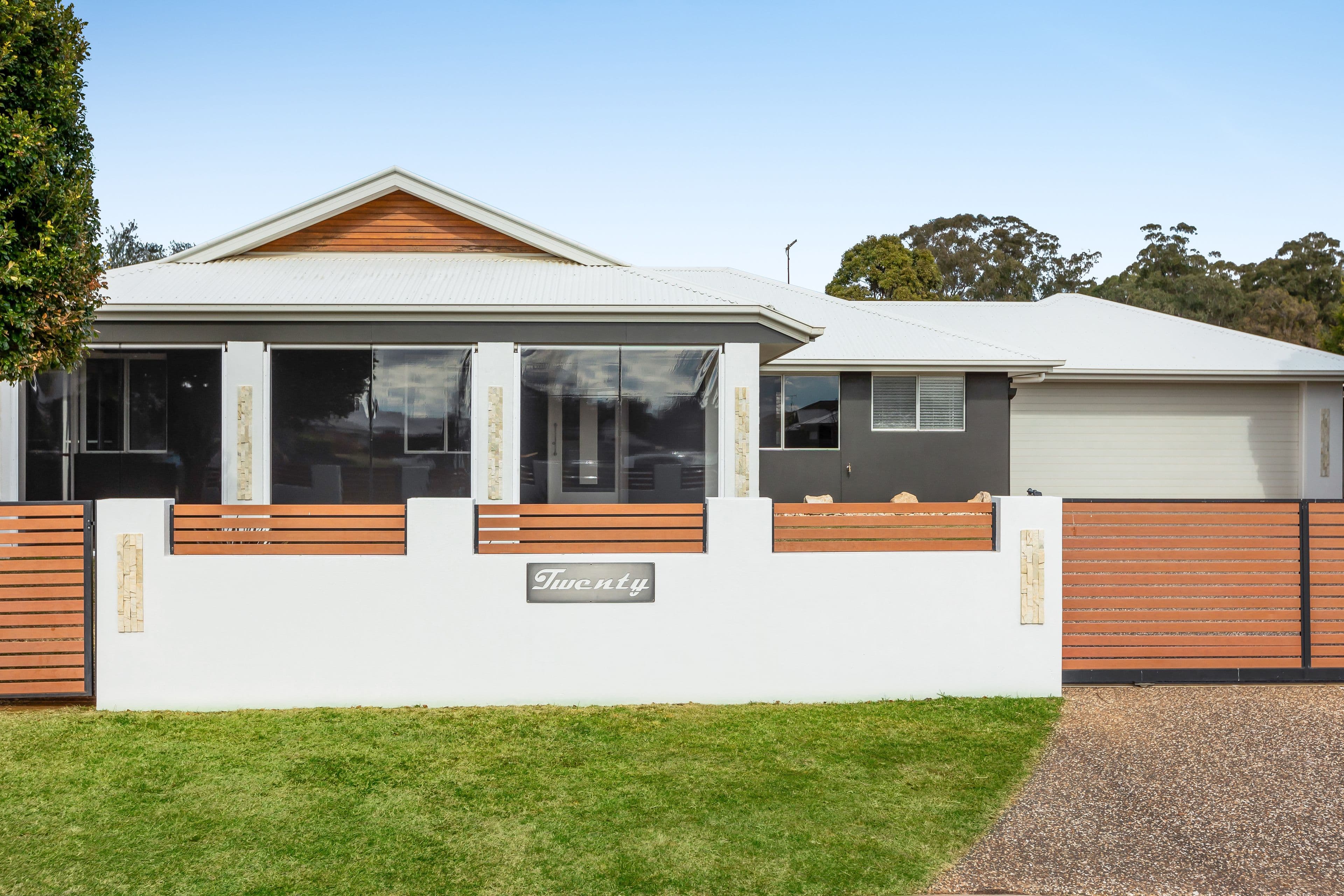 20 Beardsworth Court, Middle Ridge QLD 4350, Middle Ridge - Image 1