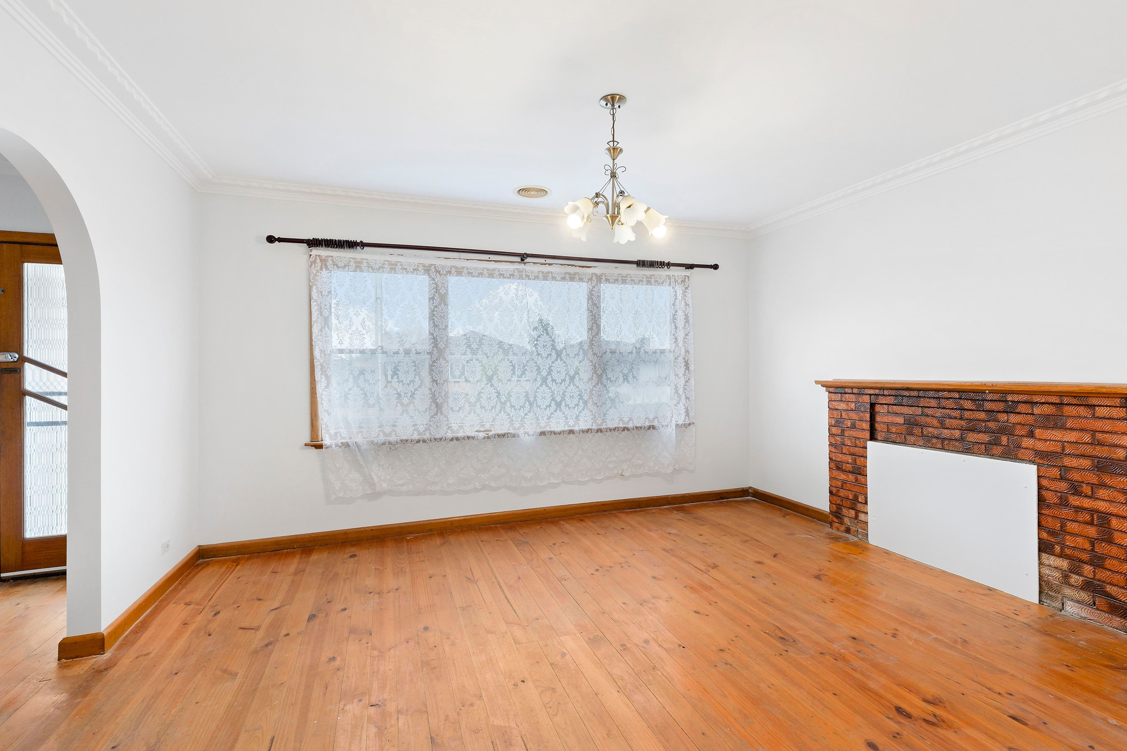 3 Leonard Street, Wendouree VIC 3355, Wendouree - Thumbnail 4