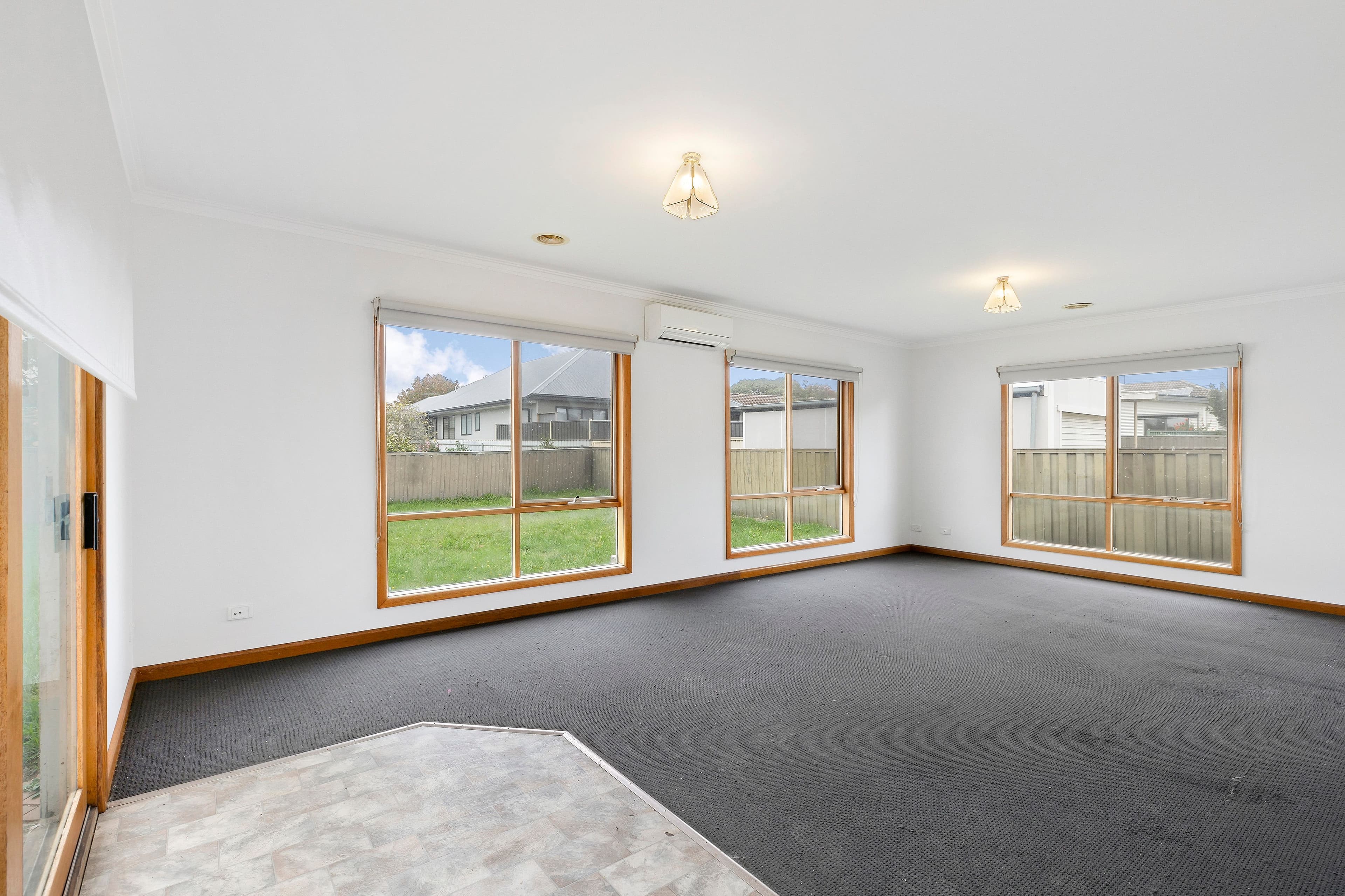 3 Leonard Street, Wendouree VIC 3355, Wendouree - Thumbnail 5