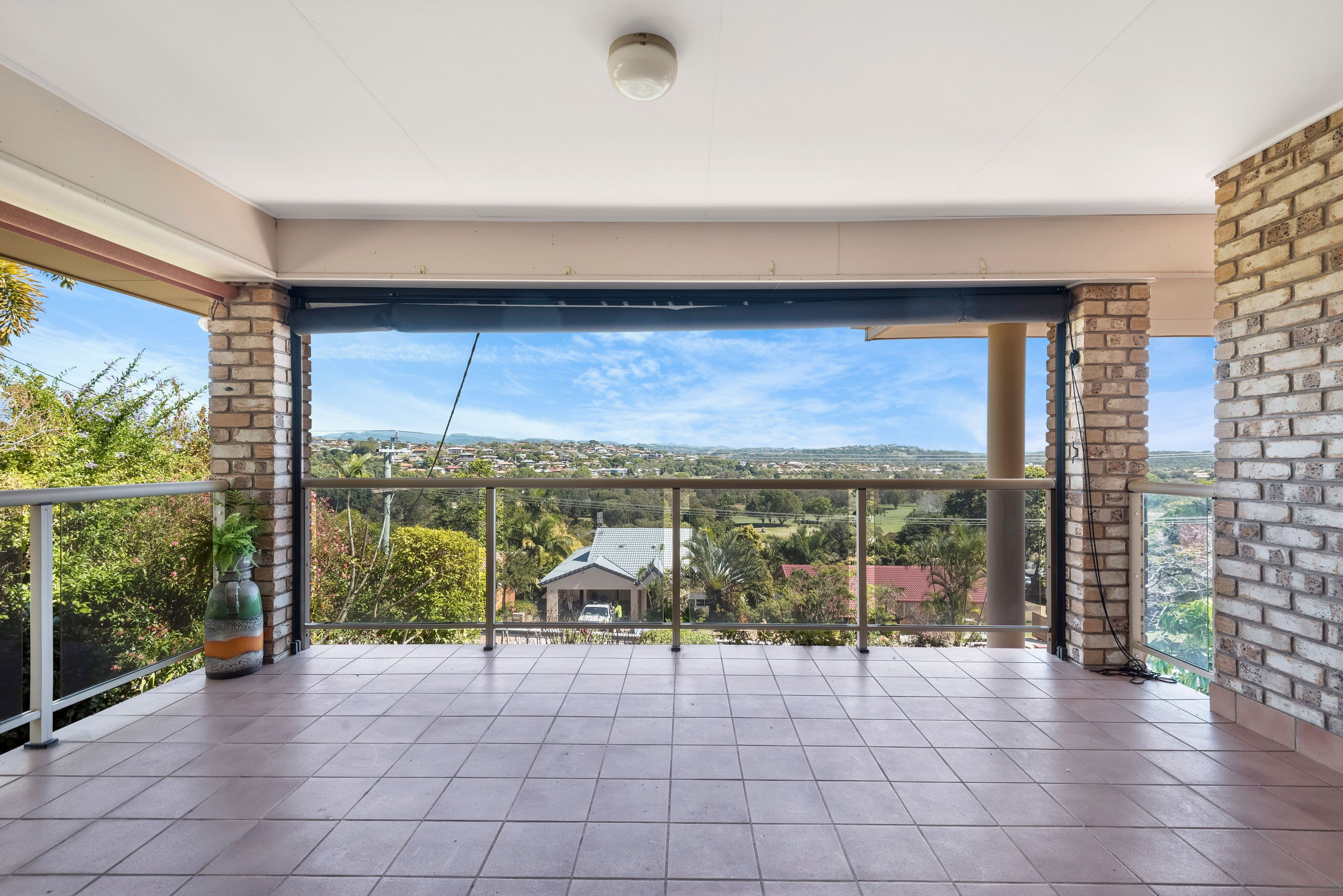 24 Cominan Avenue, Banora Point - Image 1
