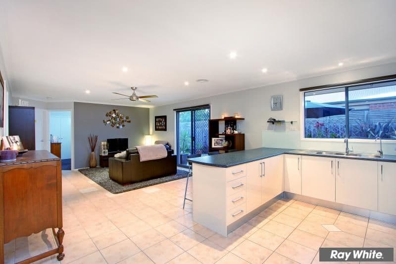 27 Bay Rise Drive, MORNINGTON VIC 3931, Mornington - Thumbnail 3