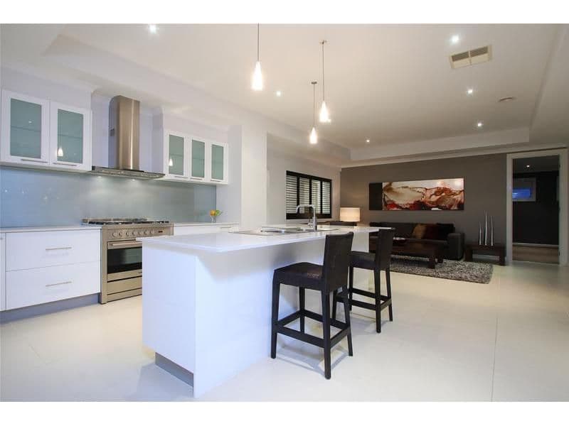 28 Lynch Avenue, BUNDOORA VIC 3083, Bundoora - Thumbnail 2