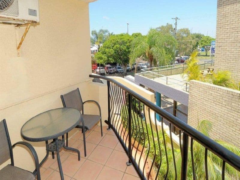 32 River Esplanade, MOOLOOLABA QLD 4557, Mooloolaba - Thumbnail 2