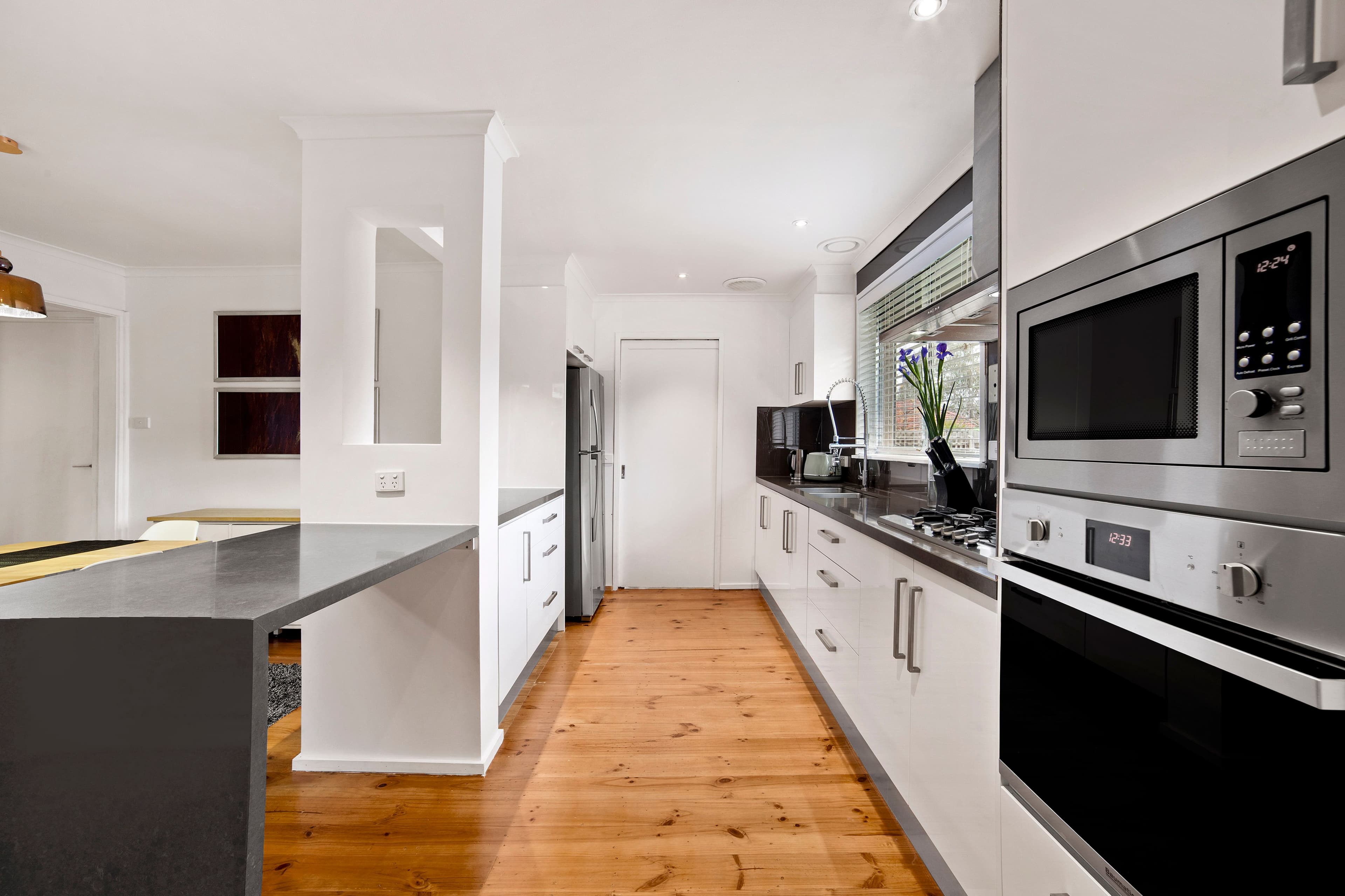 4 Streeton Circuit, Mill Park VIC 3082, Mill Park - Thumbnail 2