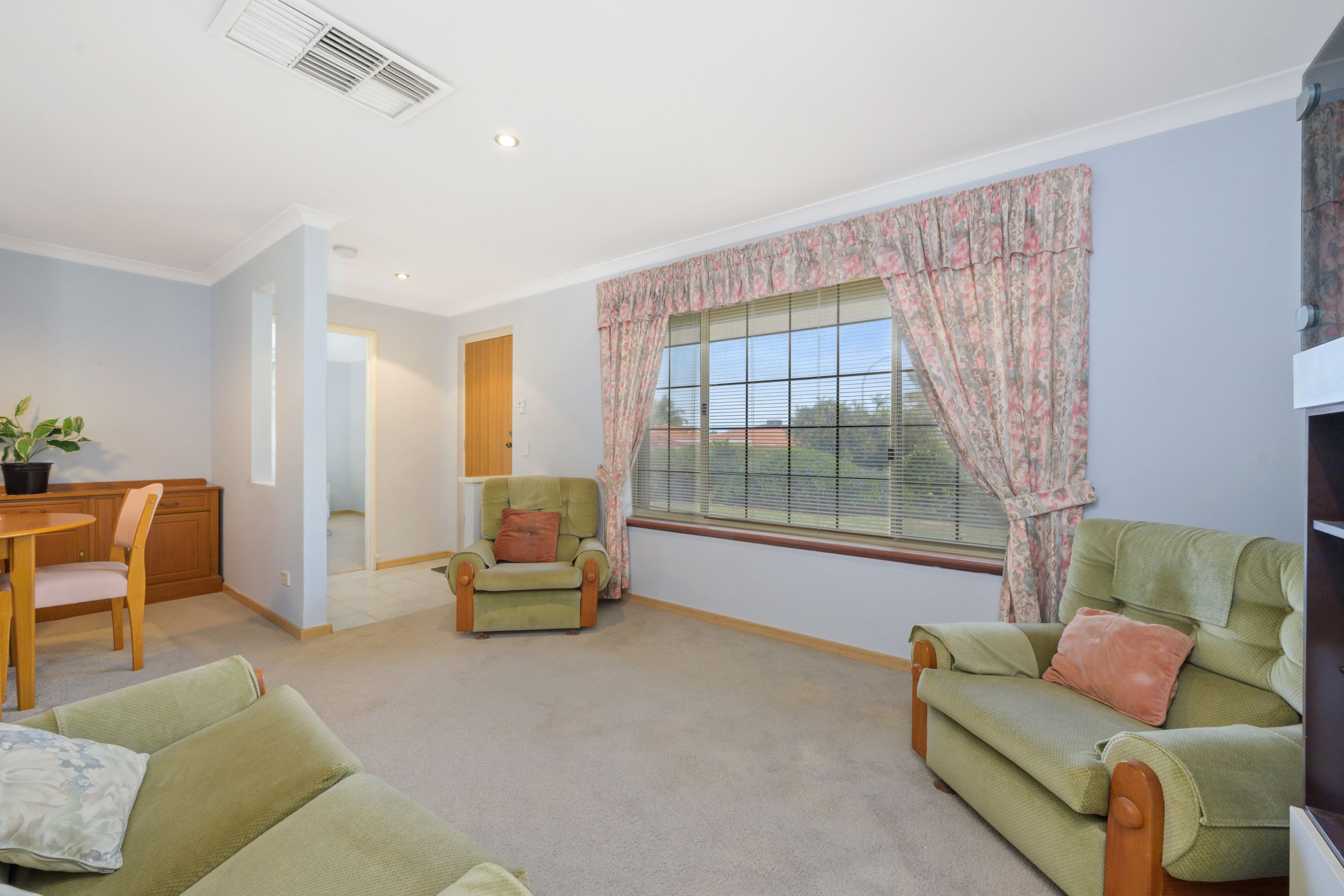 14 Whitepeak Place, Padbury WA 6025, Padbury - Thumbnail 2