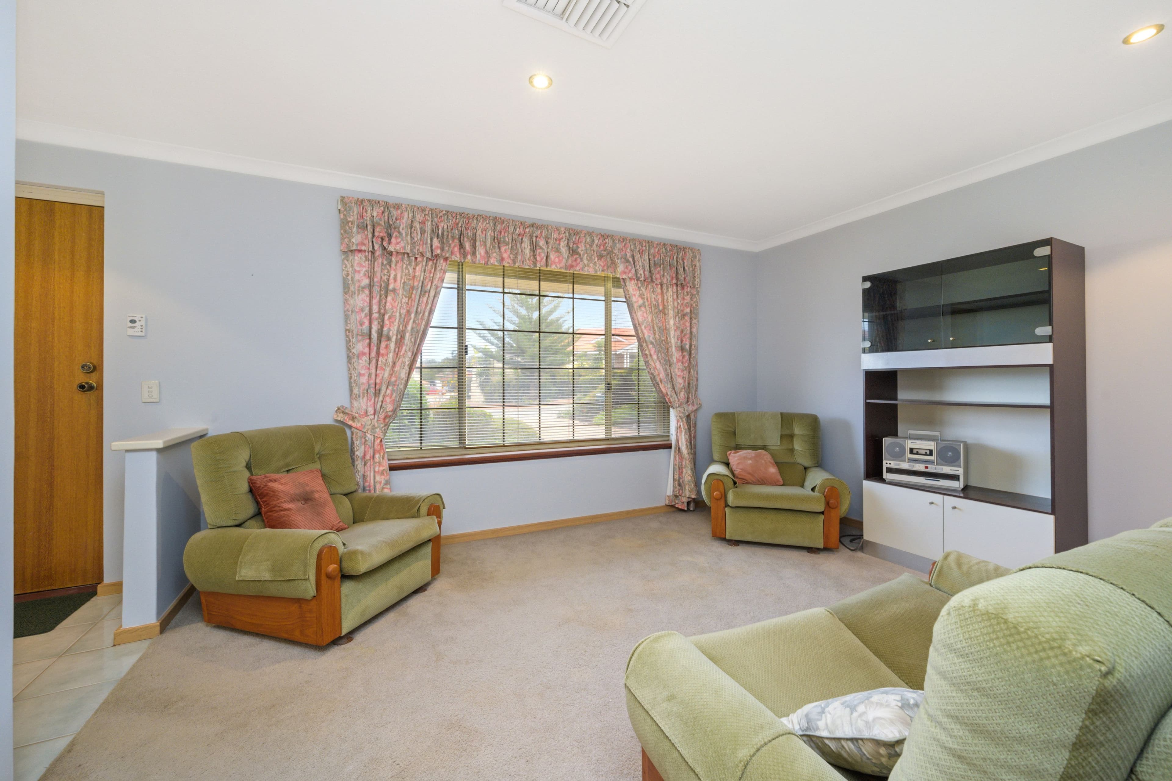 14 Whitepeak Place, Padbury WA 6025, Padbury - Thumbnail 3