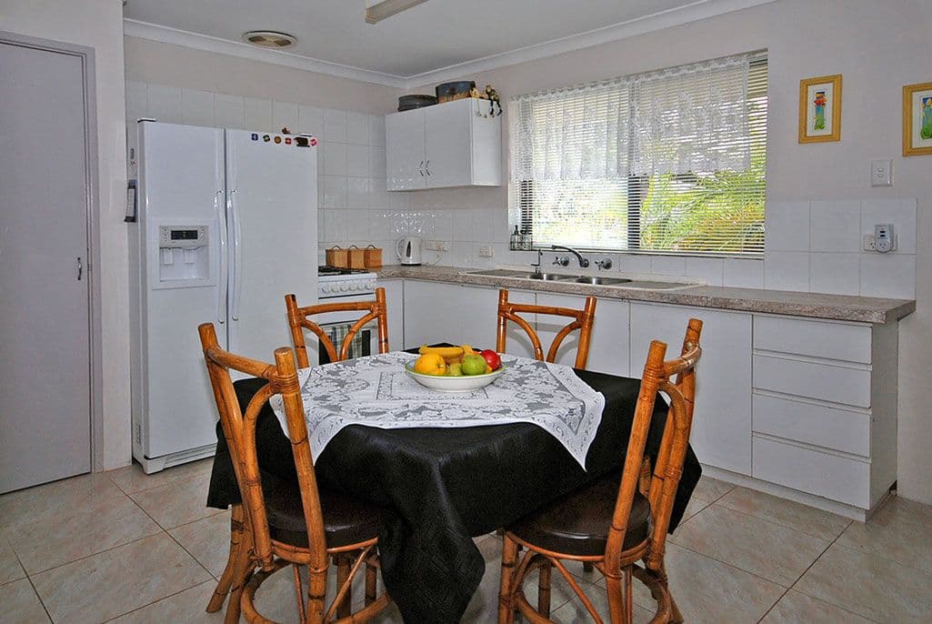 2 Casuarina Crescent, JURIEN BAY WA 6516, Jurien Bay - Thumbnail 2