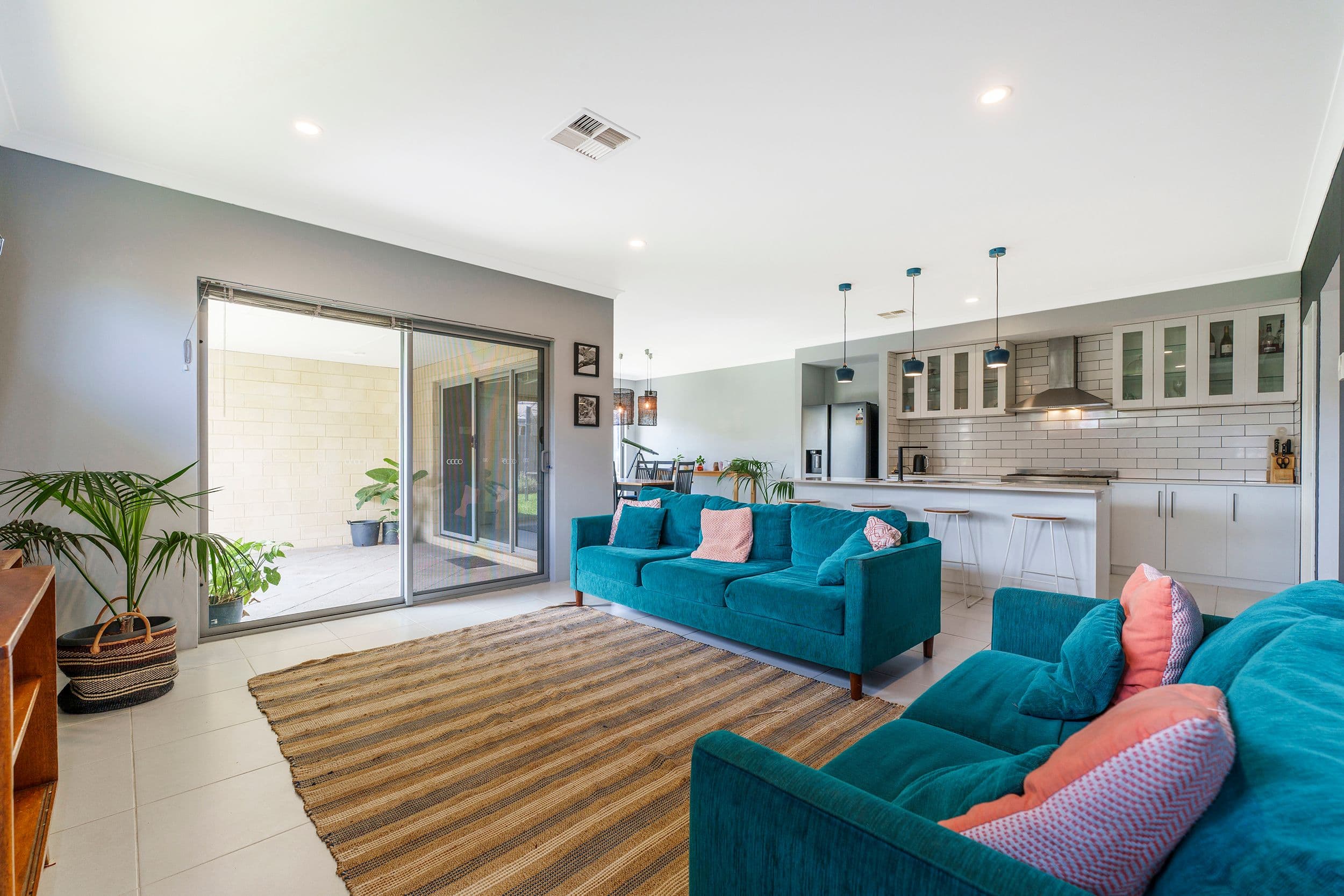 6 Beckingham Parkway, Baldivis WA 6171, Baldivis - Thumbnail 2