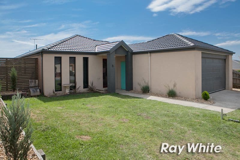 2 Arkley Close, Skye VIC 3977, Skye - Thumbnail 2