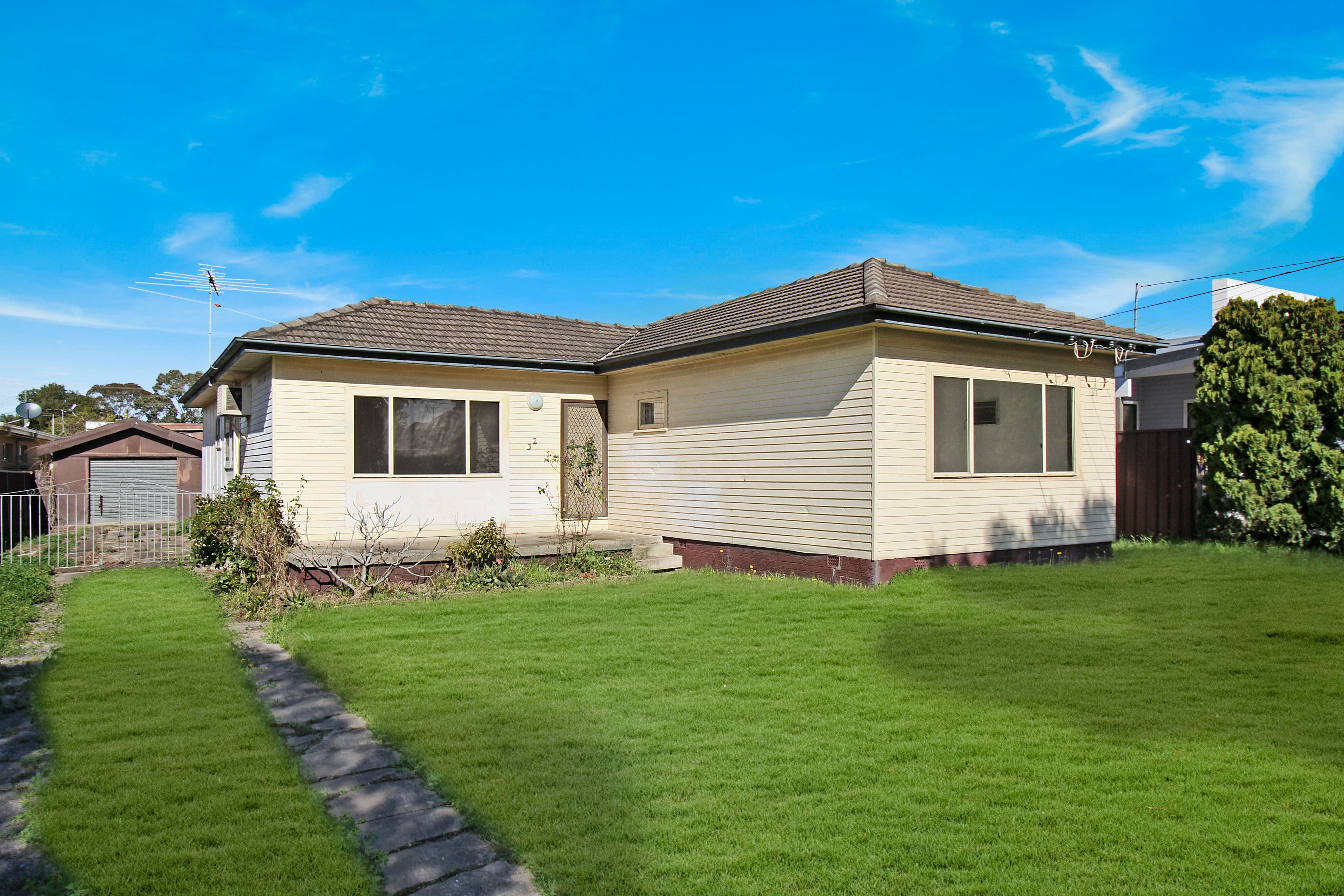 32 Moir Street, Smithfield NSW 2164, Smithfield - Thumbnail 2