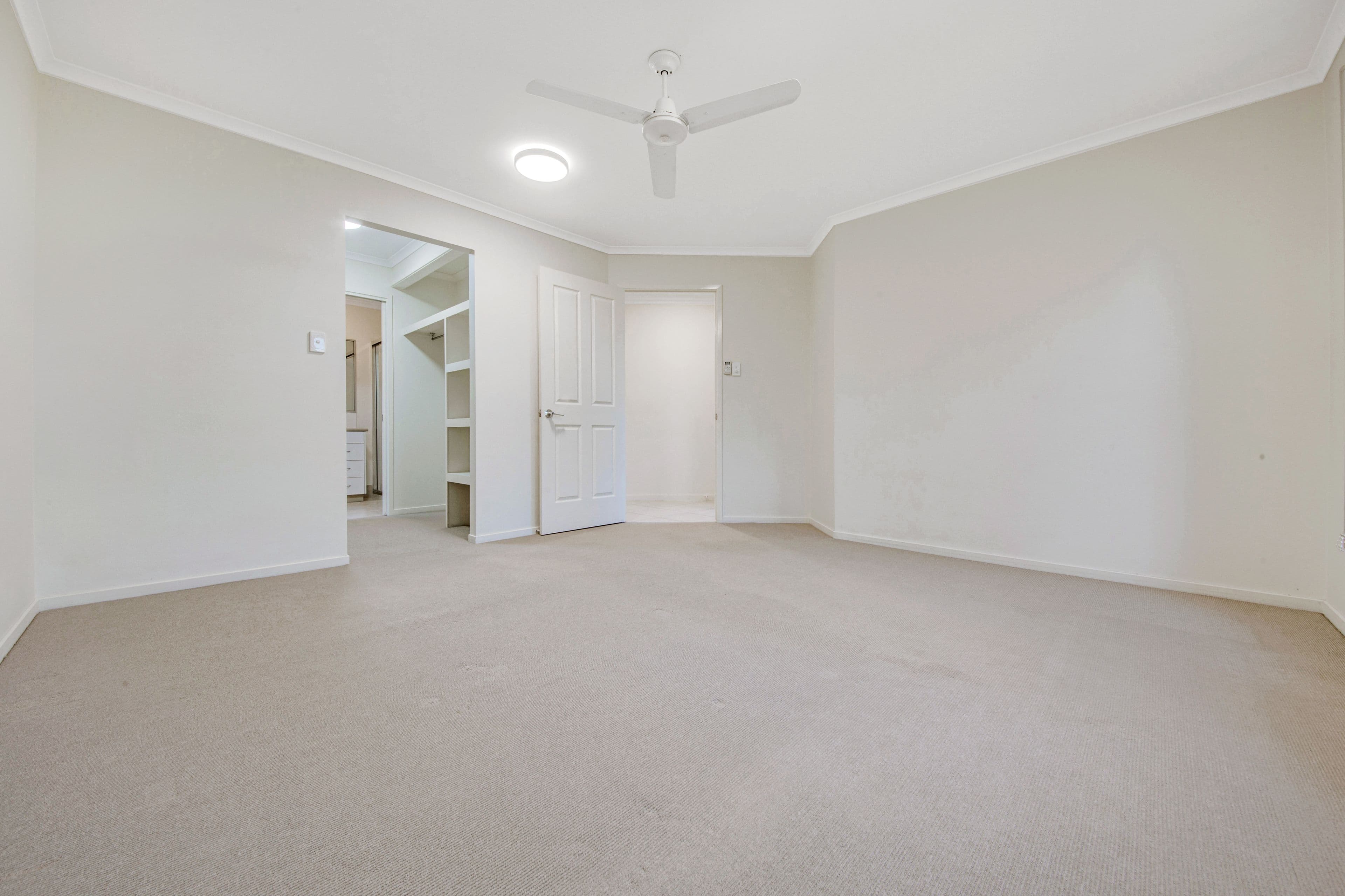 12 Larcom Rise, West Gladstone QLD 4680, West Gladstone - Thumbnail 6