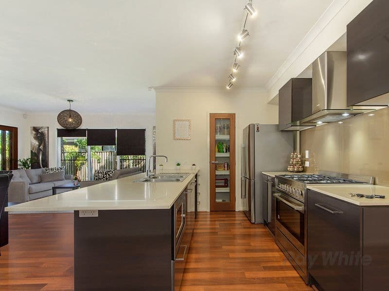 28 Landsdowne Drive, Ormeau Hills QLD 4208, Ormeau Hills - Thumbnail 2