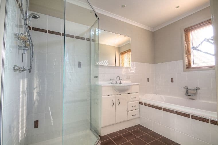 38 Mahogany Street, RACEVIEW QLD 4305, Raceview - Thumbnail 3