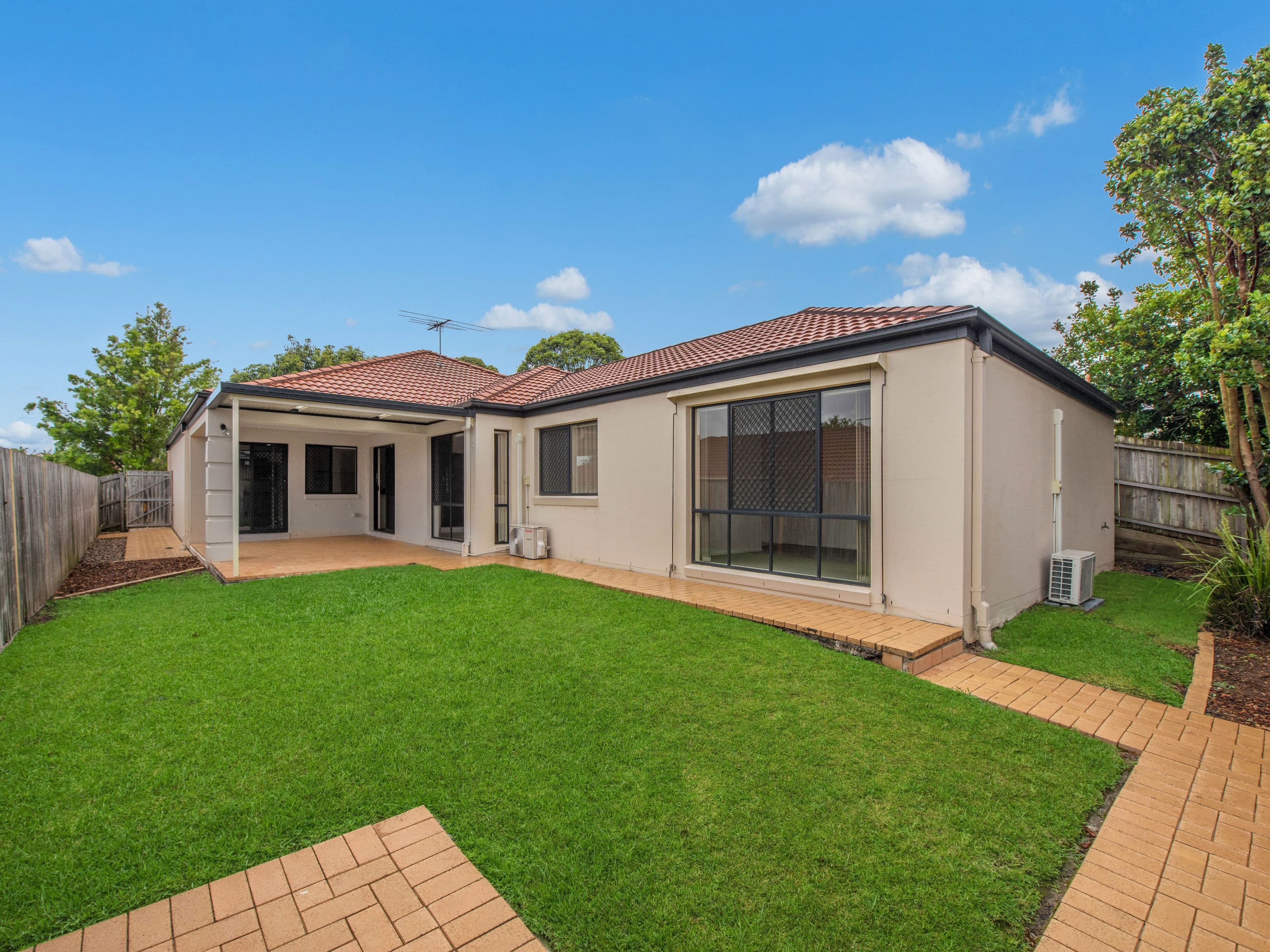 204 Saturn Crescent, Bridgeman Downs QLD 4035, Bridgeman Downs - Thumbnail 3