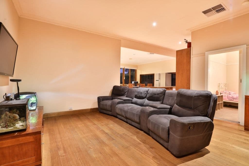 131 Pasadena Grove, Mildura VIC 3500, Mildura - Thumbnail 3