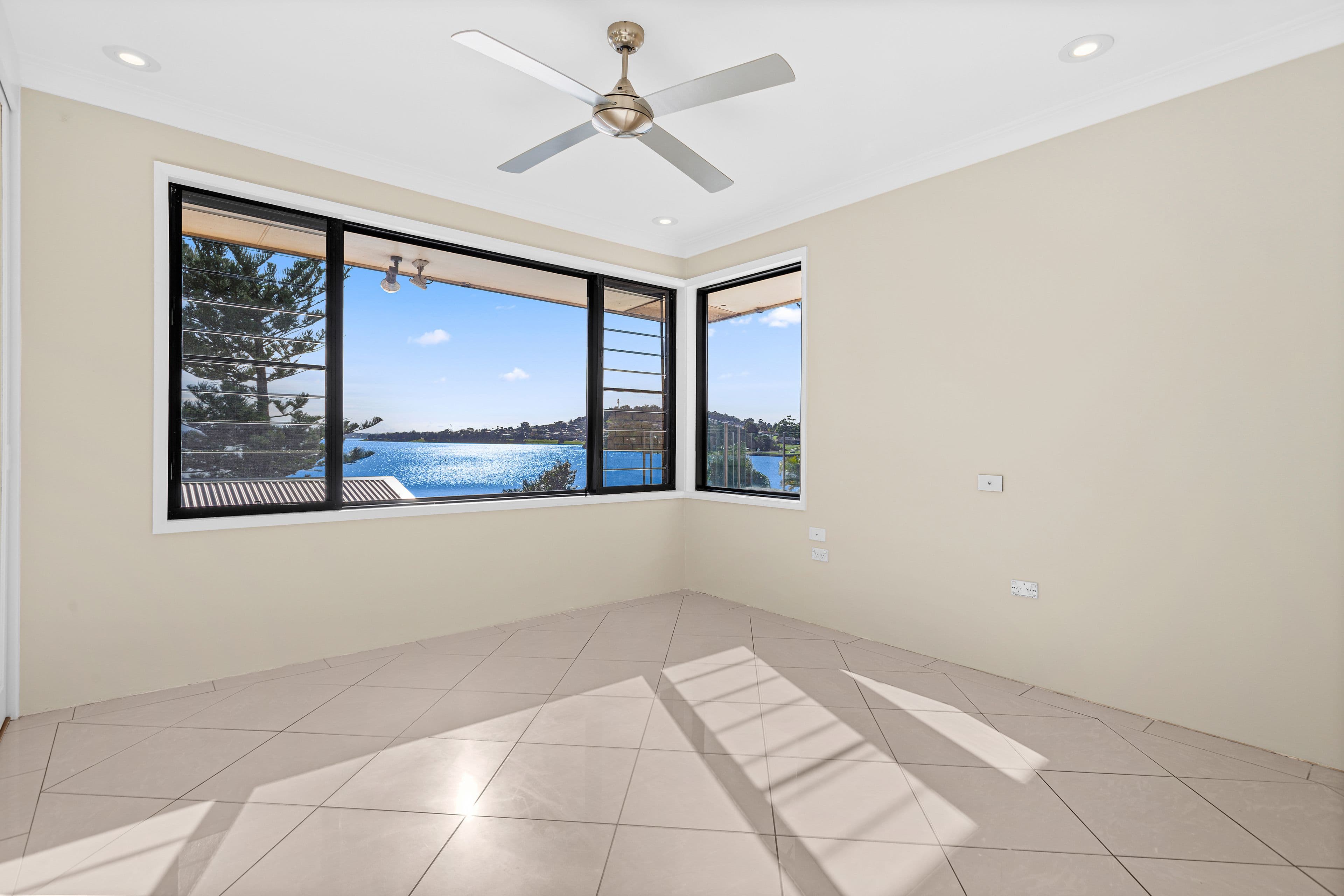61 The Esplanade, Oak Flats NSW 2529, Oak Flats - Thumbnail 6
