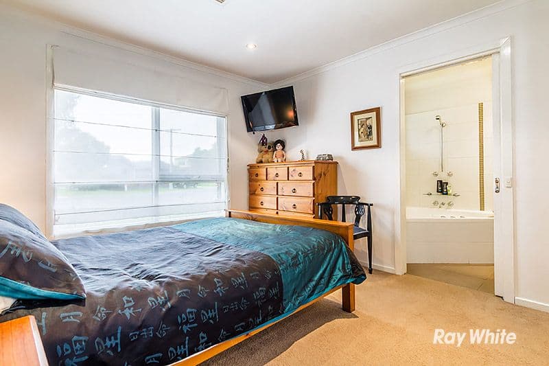 8 Haven Court, Cranbourne VIC 3977, Cranbourne - Thumbnail 3