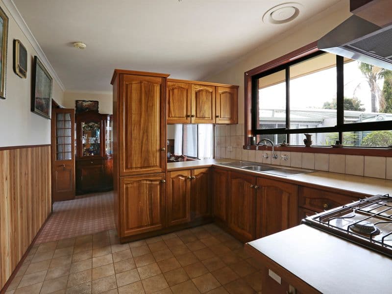 70 Cox Road, Corio VIC 3214, Corio - Thumbnail 4