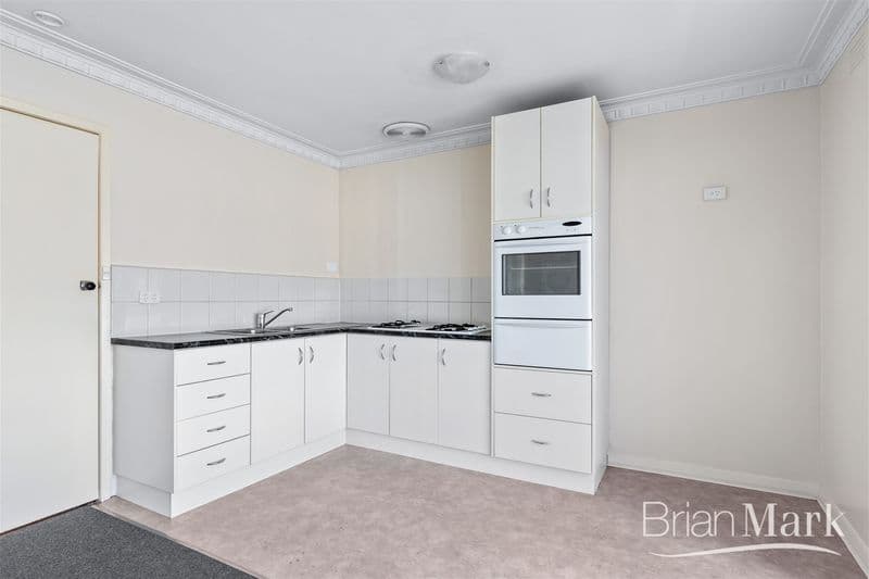 1/5-7 Milone Court, Werribee - Thumbnail 5