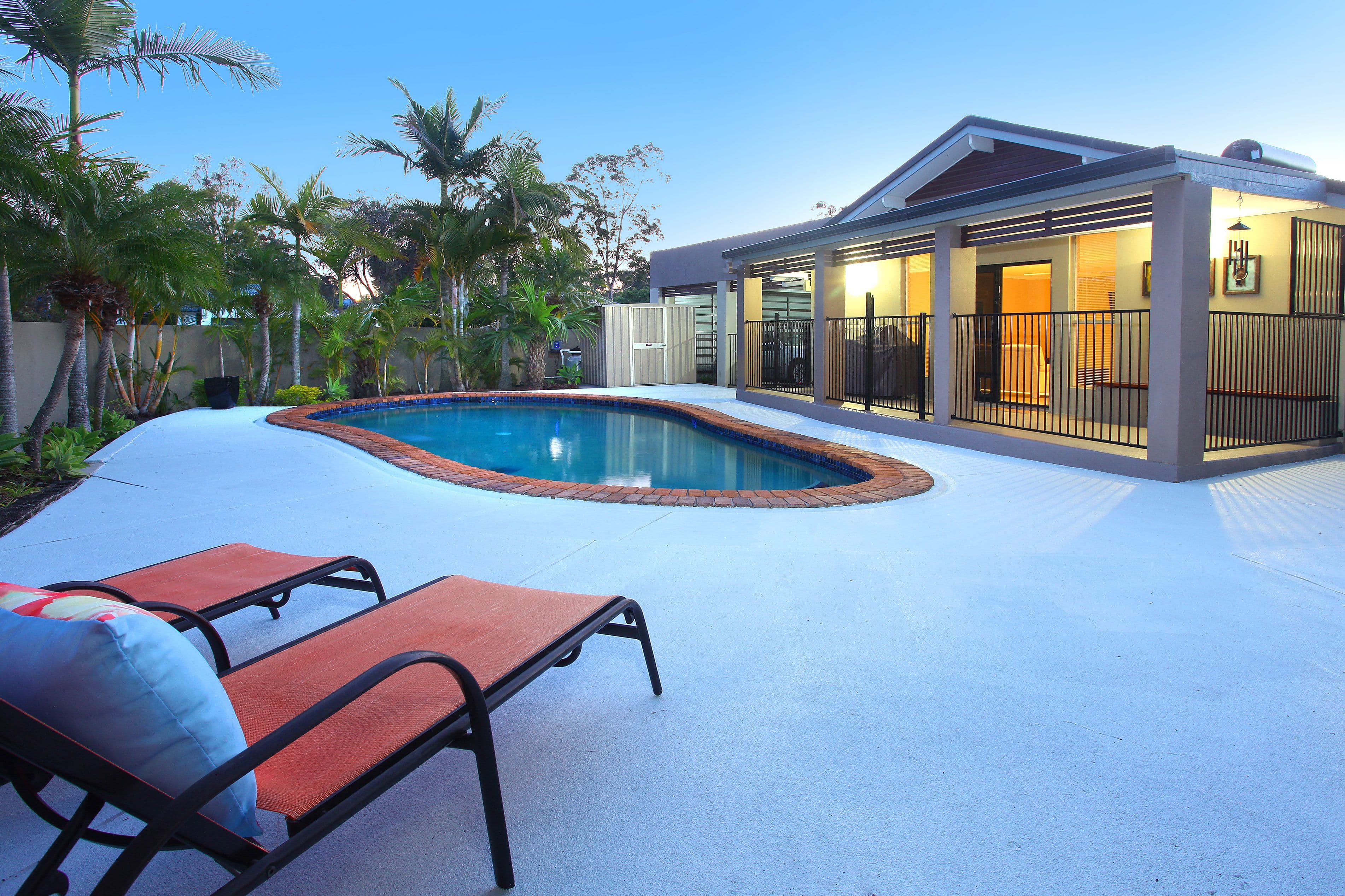 13 Parasol Street, Ashmore QLD 4214, Ashmore - Thumbnail 2
