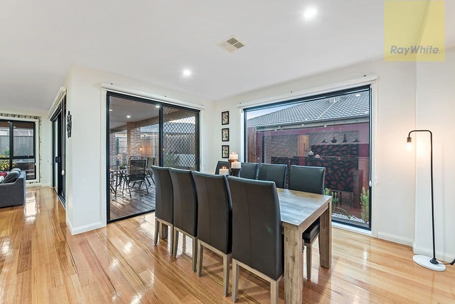 37 Escapade Boulevard, Craigieburn VIC 3064, Craigieburn - Thumbnail 6