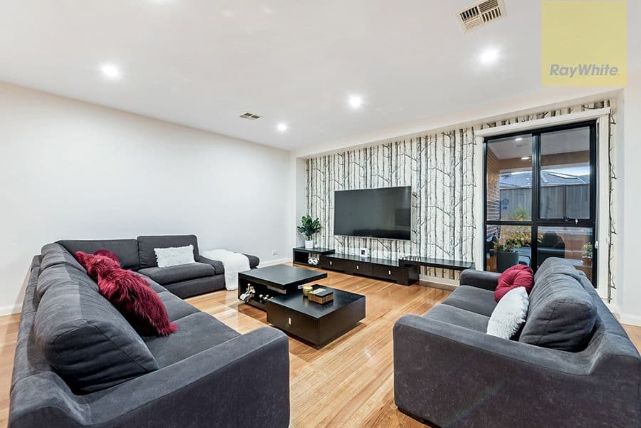 37 Escapade Boulevard, Craigieburn VIC 3064, Craigieburn - Thumbnail 7
