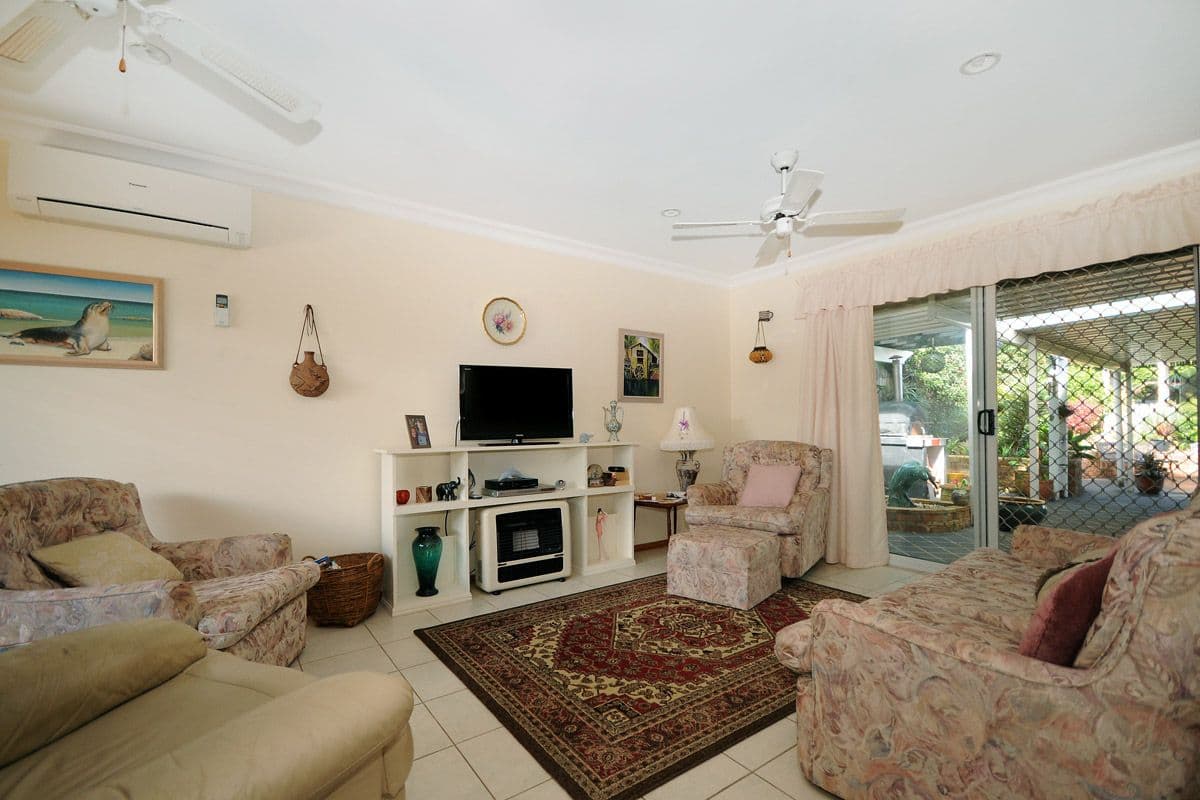 18 Sweetapple Crescent, CENTENARY HEIGHTS QLD 4350, Centenary Heights - Thumbnail 3