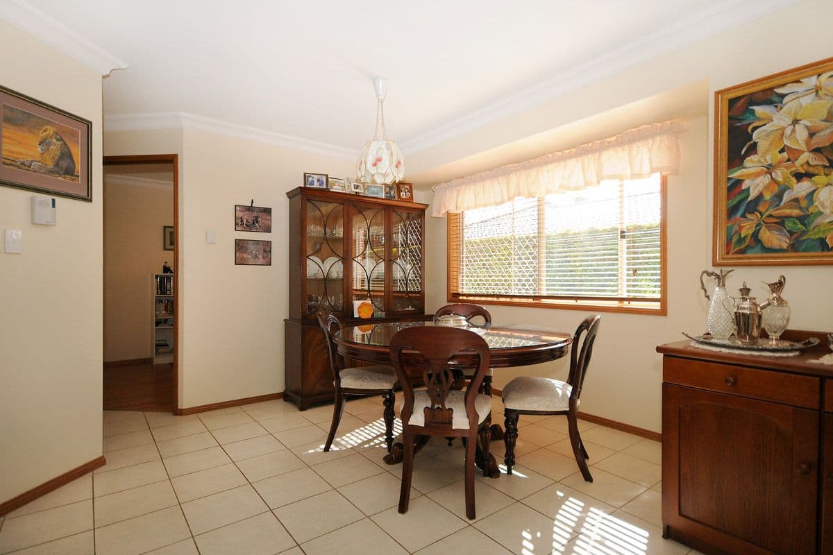 18 Sweetapple Crescent, CENTENARY HEIGHTS QLD 4350, Centenary Heights - Thumbnail 4