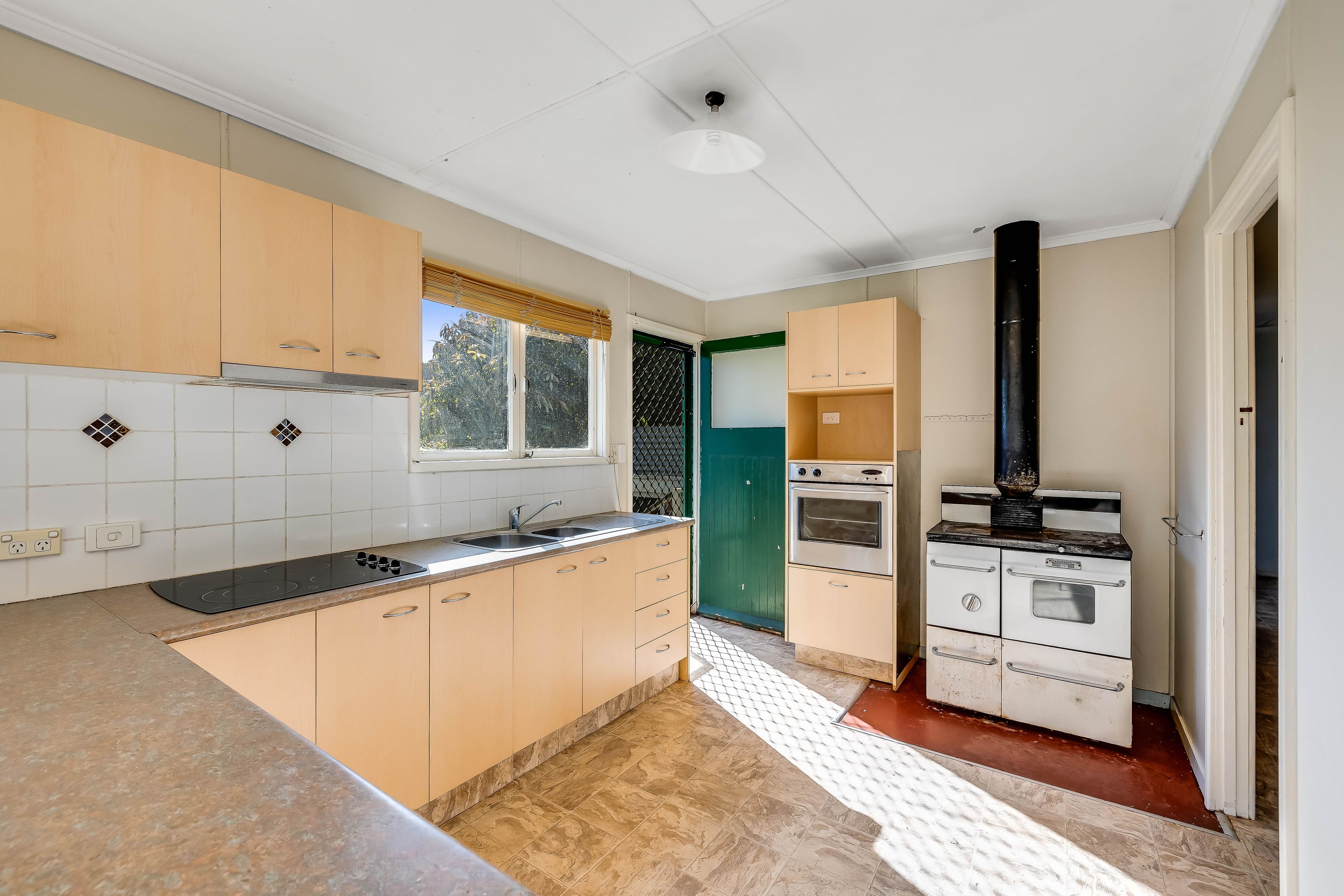 153 Stephen Street, Harristown QLD 4350, Harristown - Thumbnail 4