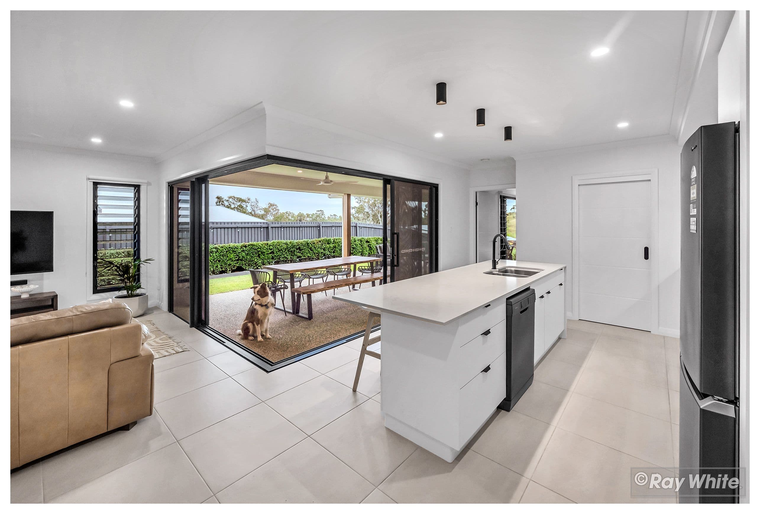 4 Sandford Avenue, Parkhurst QLD 4702, Parkhurst - Thumbnail 5
