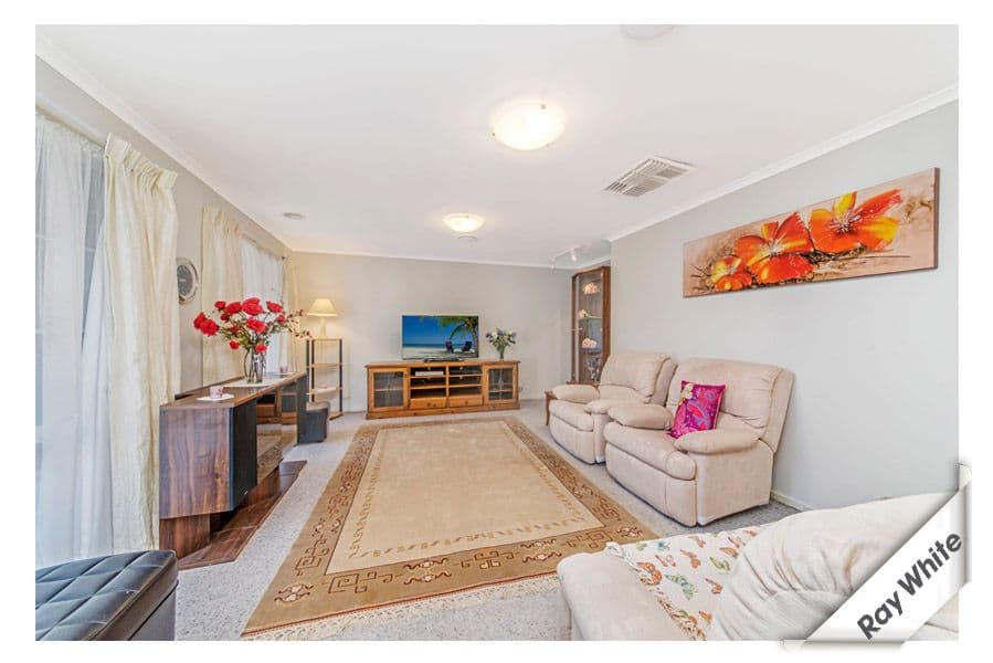 13 Tarlton Place, Bonython ACT 2905, Bonython - Thumbnail 2