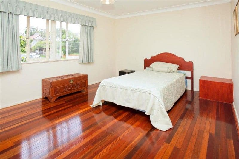147 Arnold Street, HOLLAND PARK QLD 4121, Holland Park - Thumbnail 6