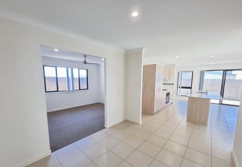 105 William Boulevard, Pimpama QLD 4209, Pimpama - Thumbnail 2