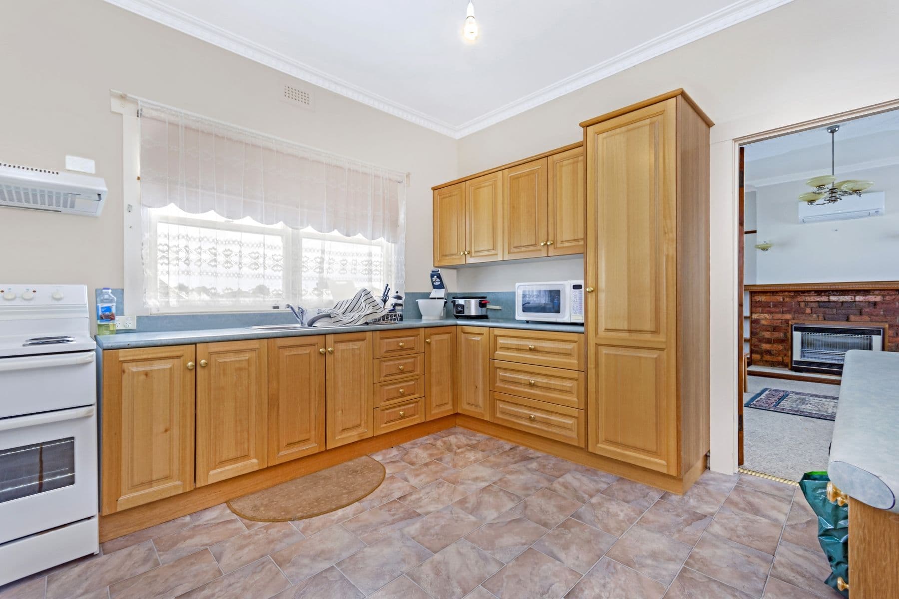22 Clare Street, Mowbray TAS 7248, Mowbray - Thumbnail 5